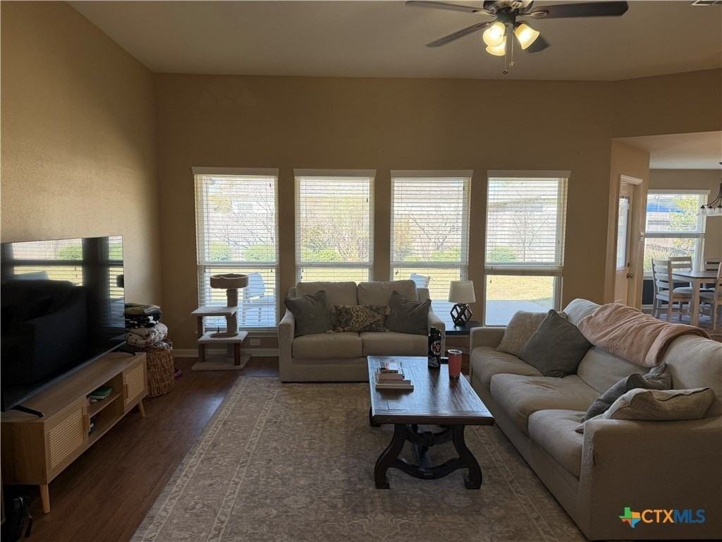 1126 Neuberry Cliffe - Photo 2 of 19