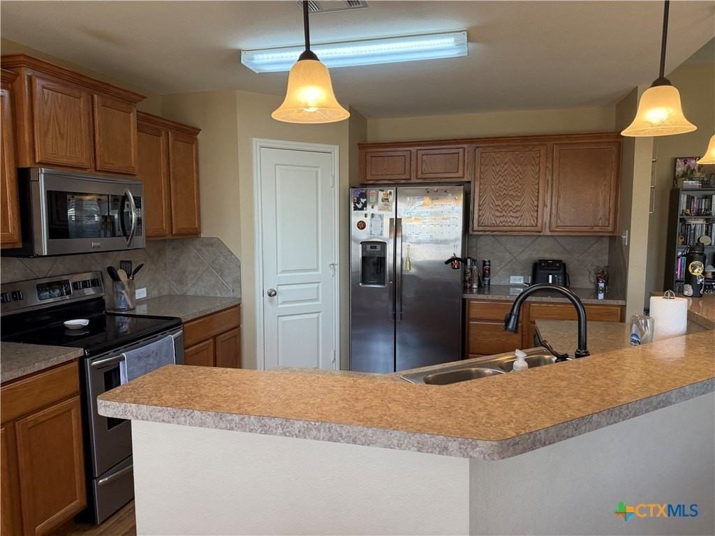 1126 Neuberry Cliffe - Photo 5 of 19