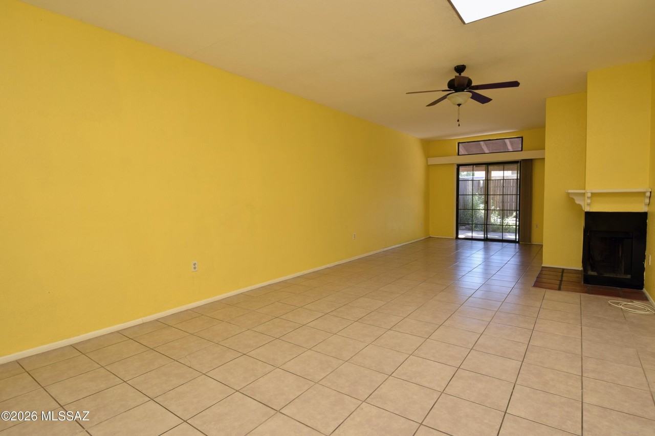 3352 E Popinac Loop - Photo 2 of 23