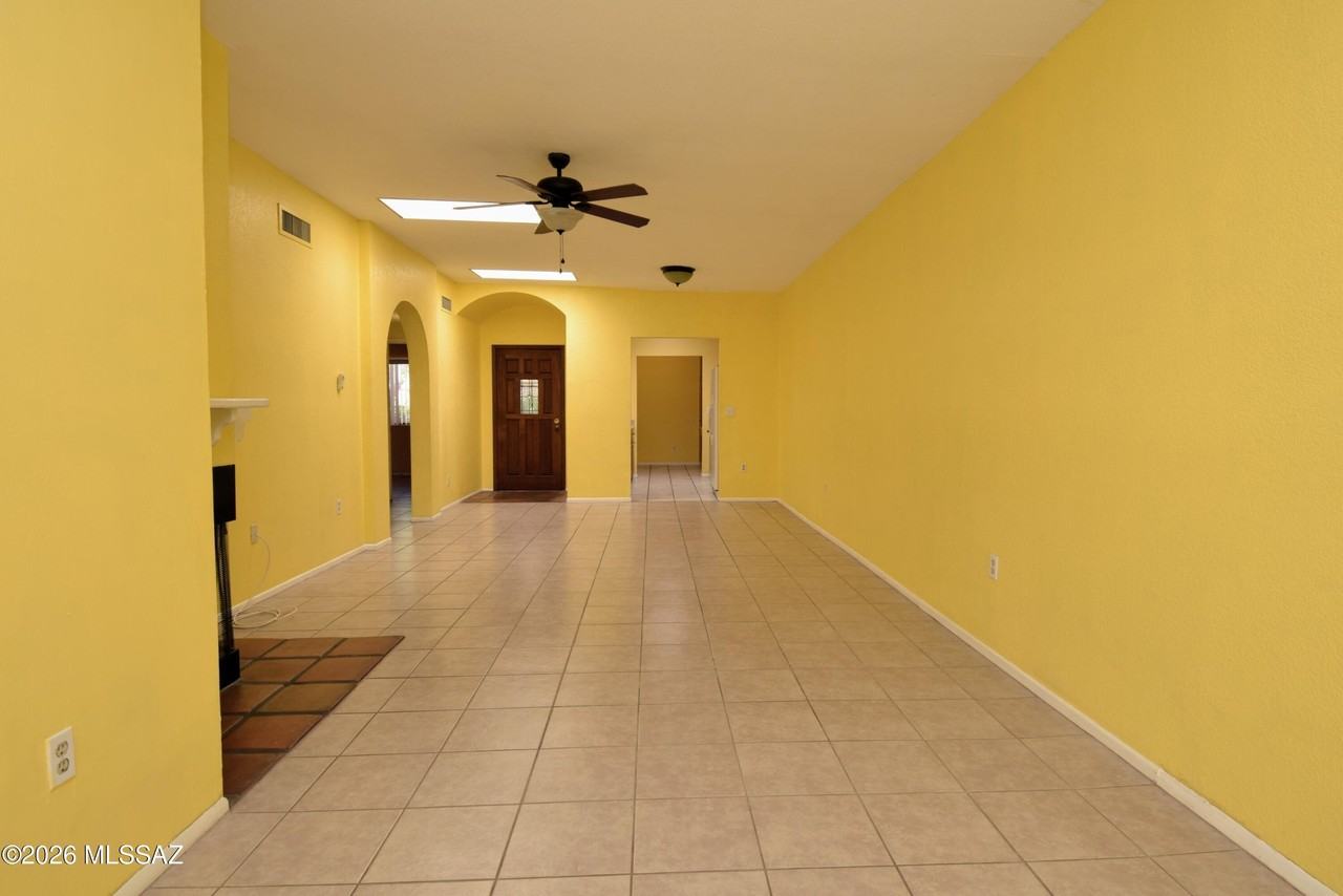 3352 E Popinac Loop - Photo 3 of 23