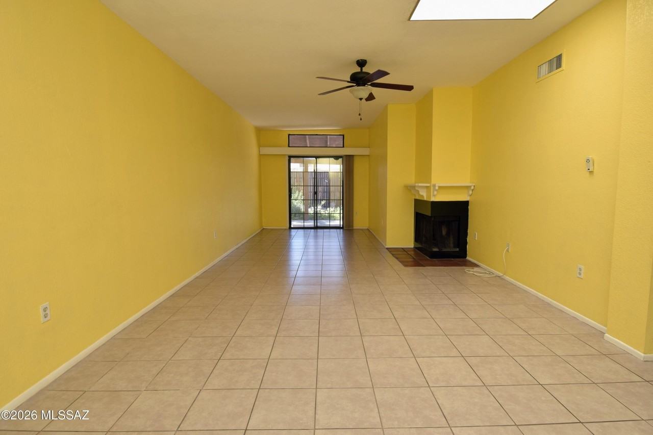 3352 E Popinac Loop - Photo 5 of 23