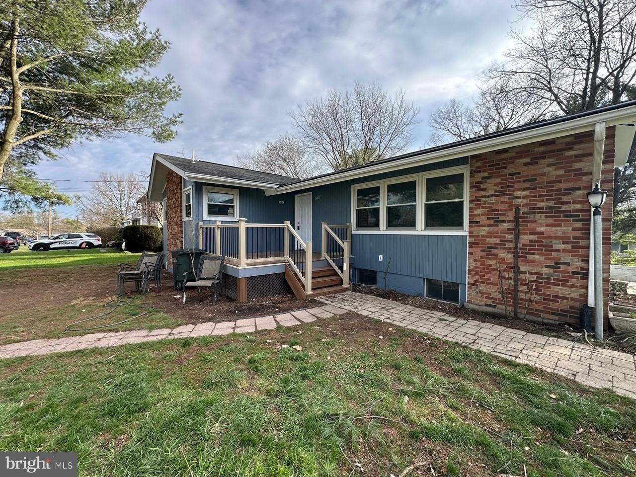 100 Cherry Hill Cir - Photo 2 of 42