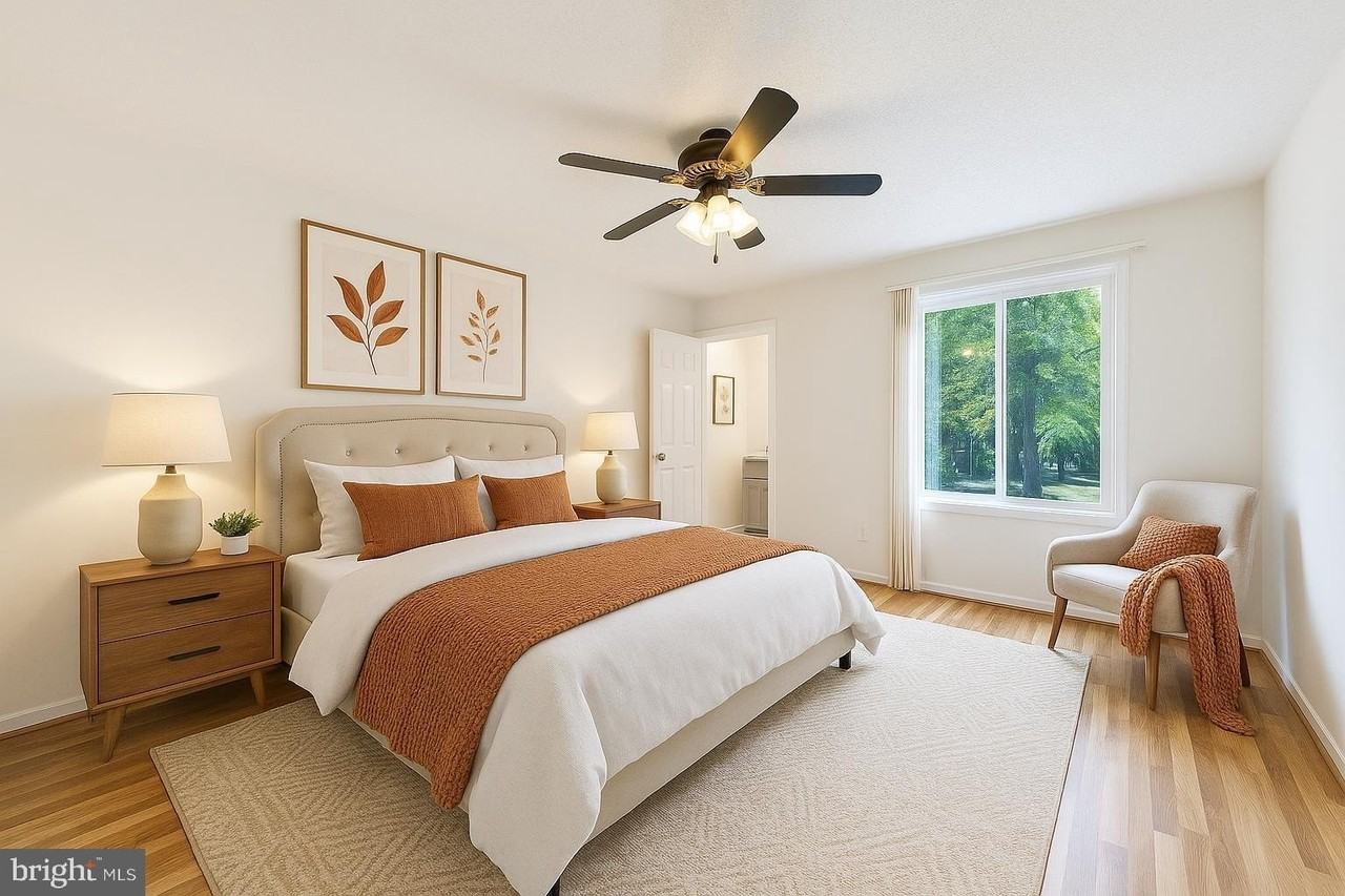 2232 Southgate Sq - Photo 3 of 49