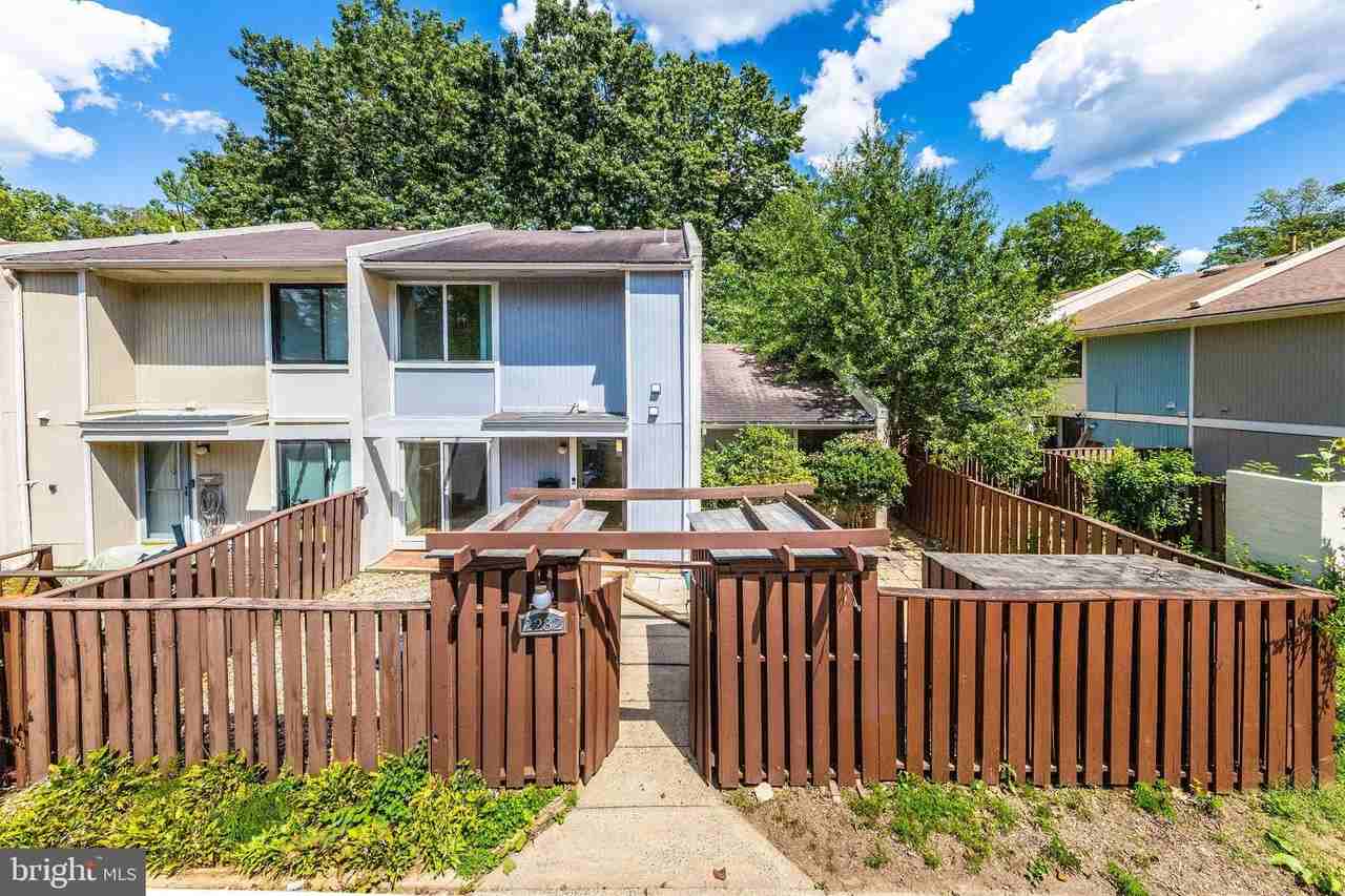 2232 Southgate Sq - Photo 6 of 49