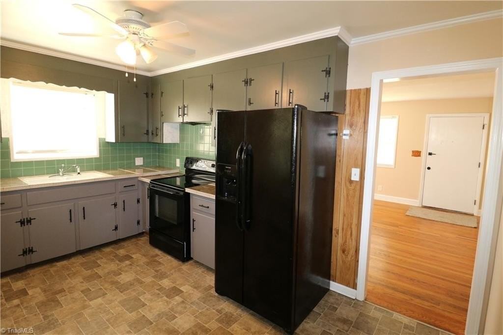 1307 Revere Rd - Photo 6 of 16