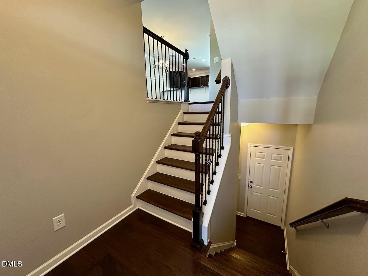 523 Old Mill Village Dr - Photo 6 of 37