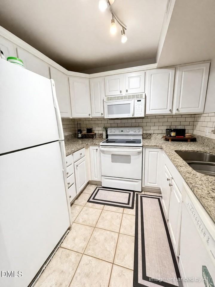 1211 Westview Ln Apt 101 - Photo 2 of 9