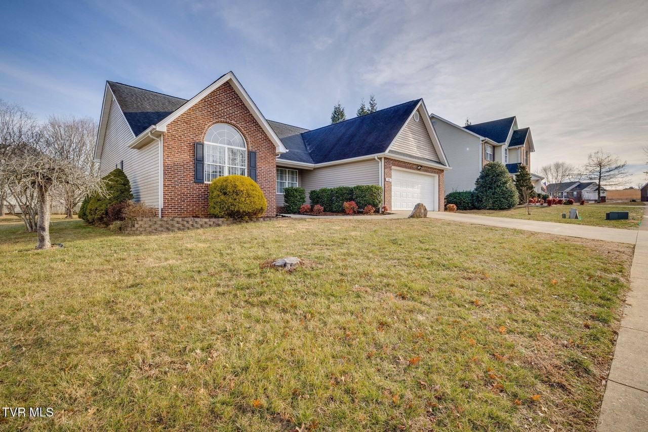 205 Rockingham Meadows Dr - Photo 3 of 30