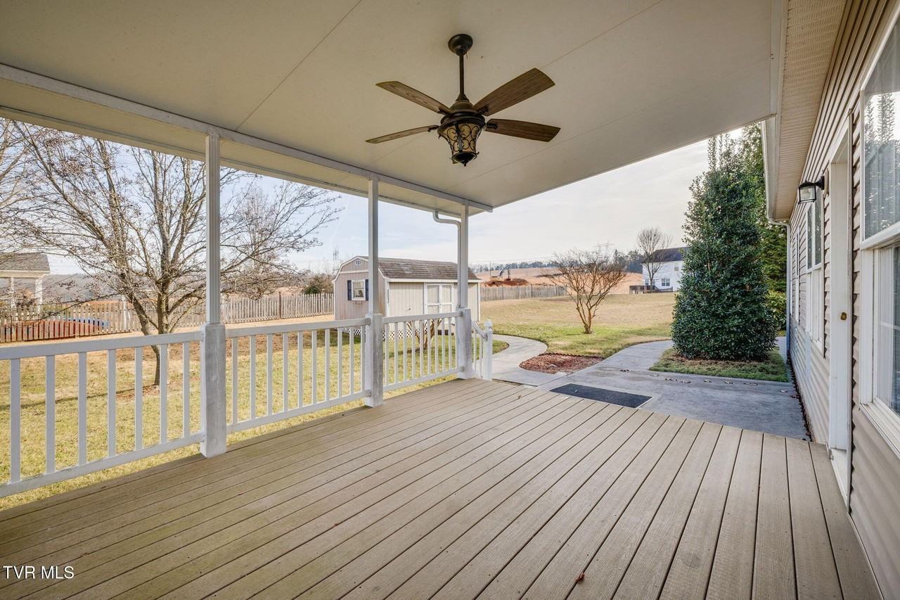 205 Rockingham Meadows Dr - Photo 6 of 30