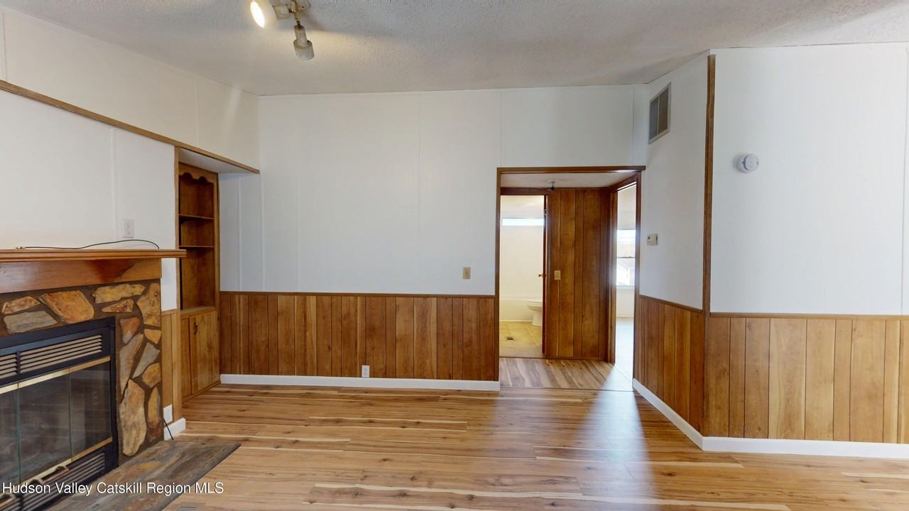 12925 State Route 9w - Photo 4 of 28