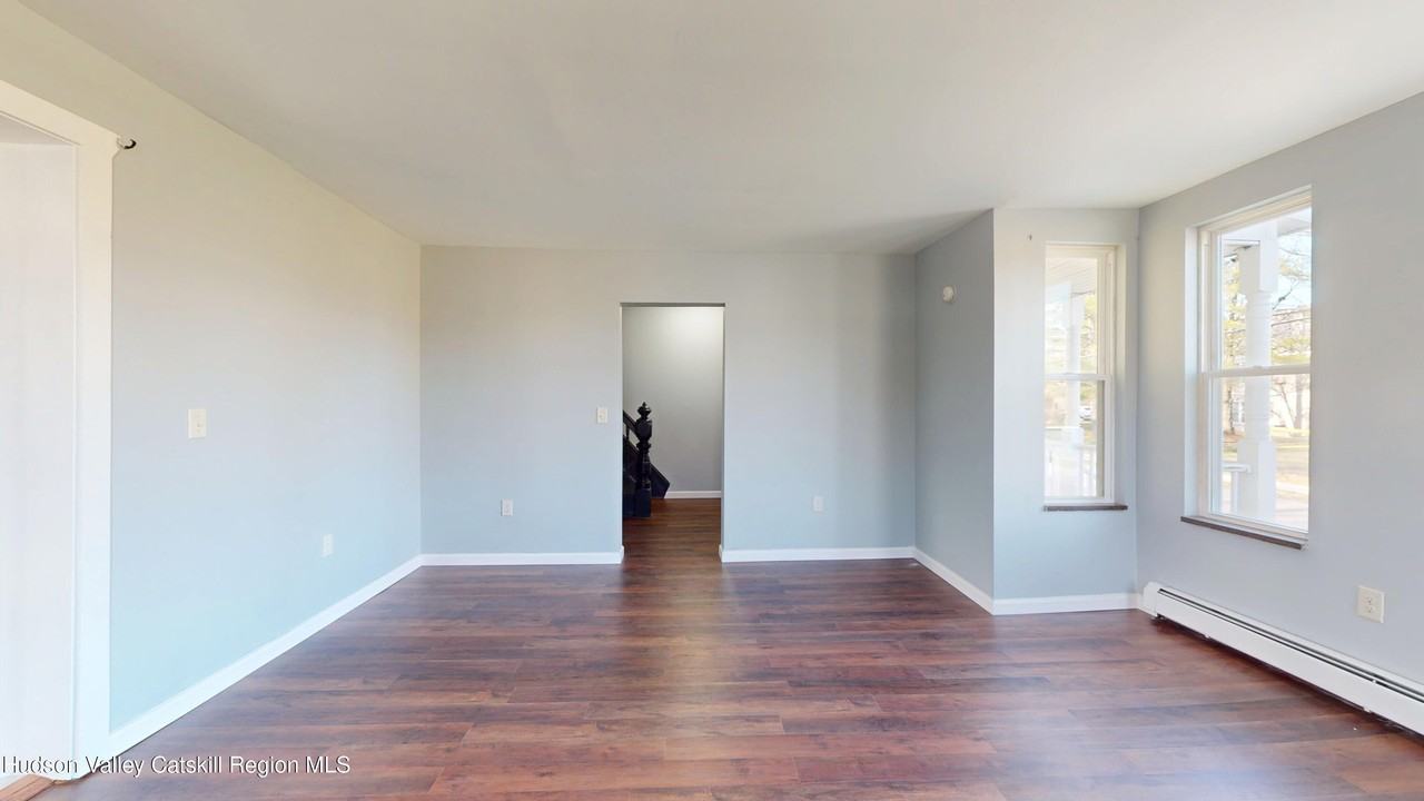 16 Bailey St - Photo 7 of 31