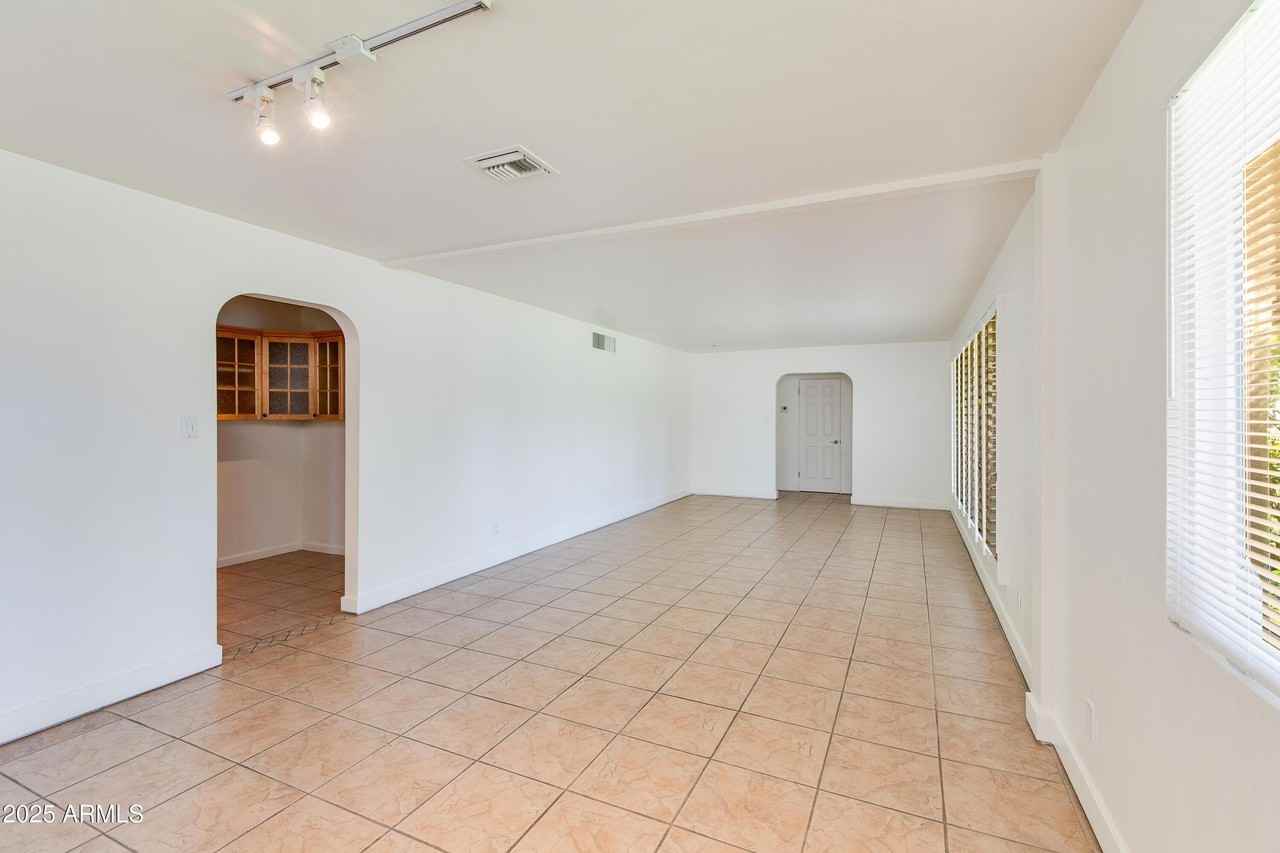 4808 N 29th Pl - Photo 3 of 18