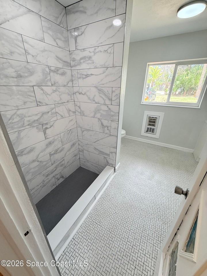 100 Tampa Ave #1 - Photo 4 of 10