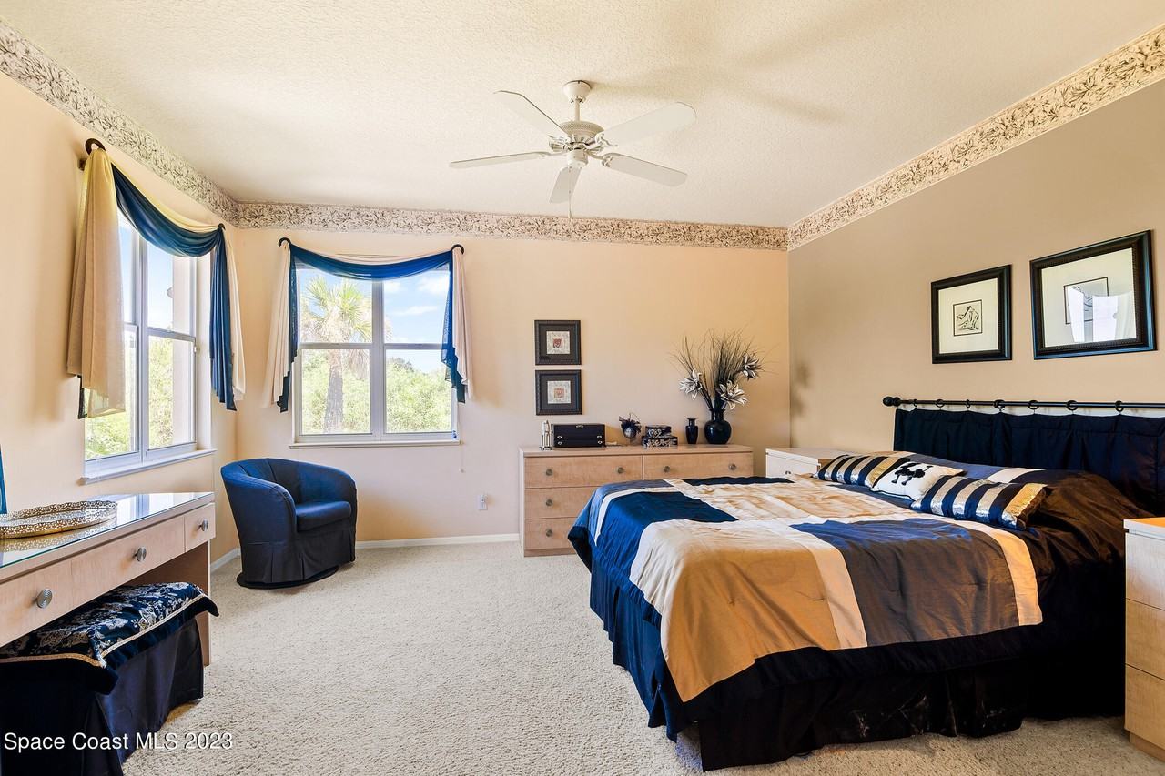 4932 Oaklefe Ct #1 - Photo 6 of 10