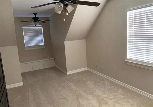 485 Lusk Rd - Photo 3 of 9