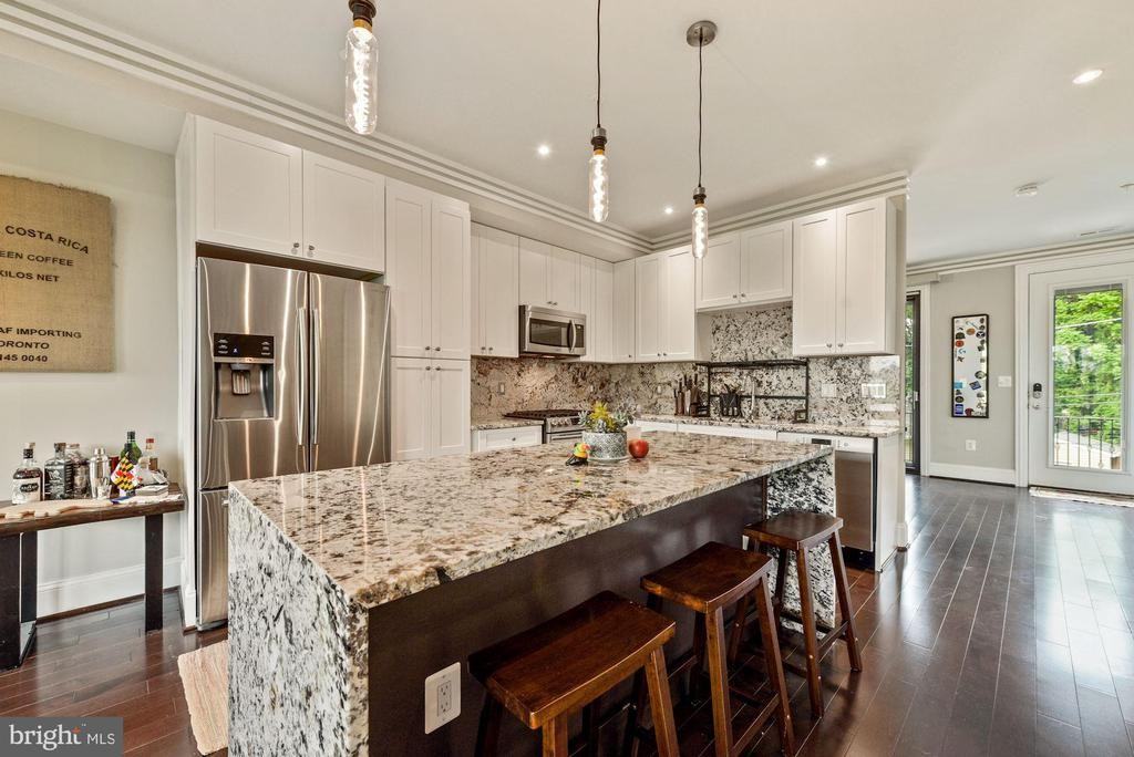 4527 Georgia Ave Nw ##2 - Photo 6 of 34