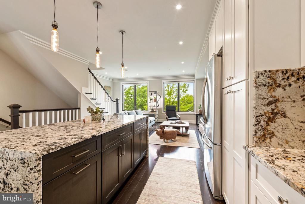 4527 Georgia Ave Nw ##2 - Photo 7 of 34