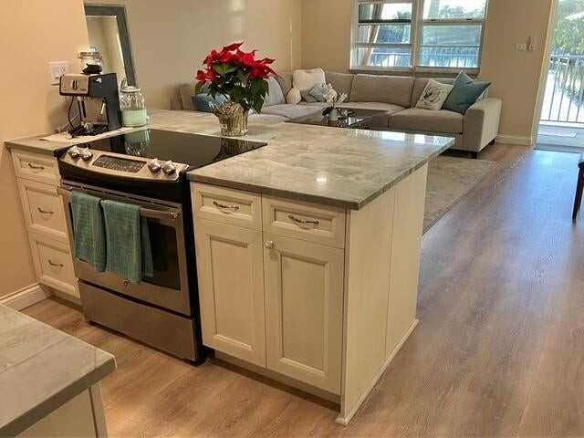 801 Ne 18th Ct - Photo 6 of 47