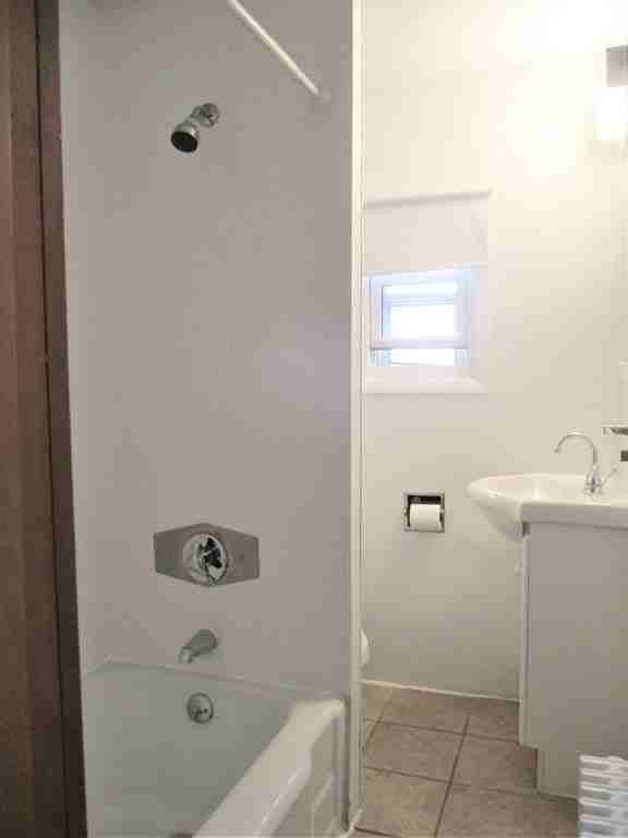 55 Sydney St - Photo 7 of 11