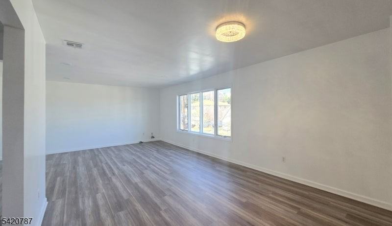 360 Broad St - Photo 2 of 15