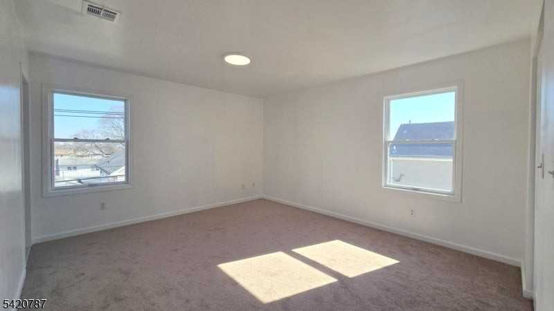 360 Broad St - Photo 6 of 15