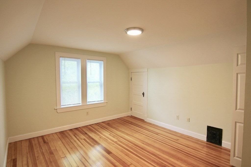 989 Boylston St - Photo 7 of 11