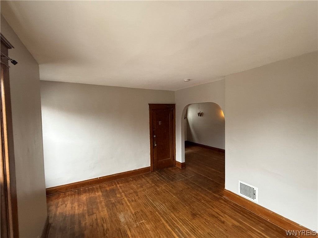 319 Bryant St - Photo 2 of 24