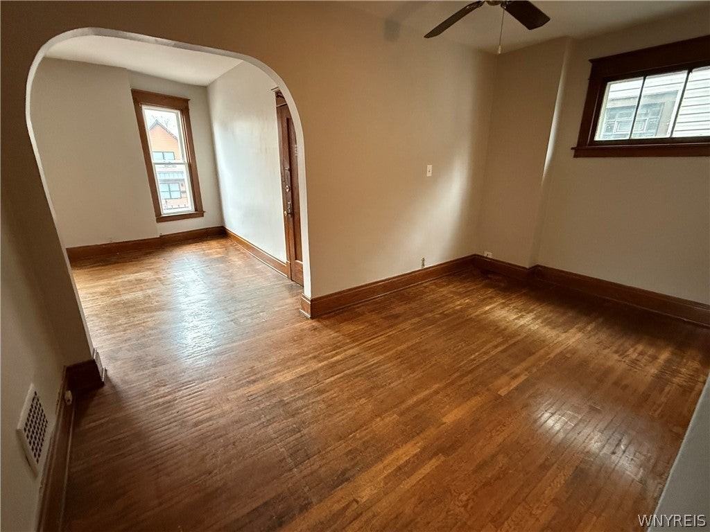 319 Bryant St - Photo 5 of 24