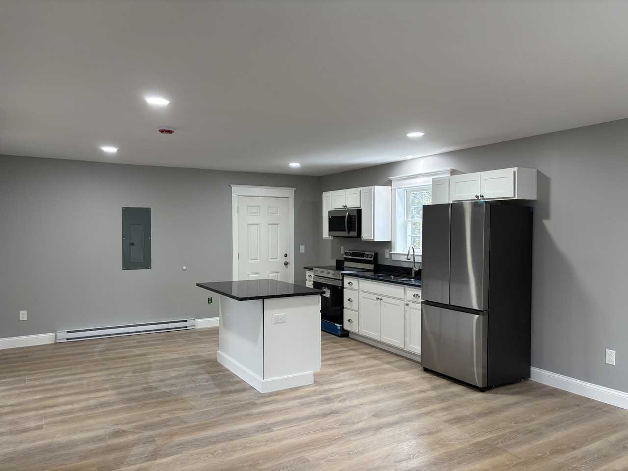 1123 Main St #1 - Photo 2 of 12