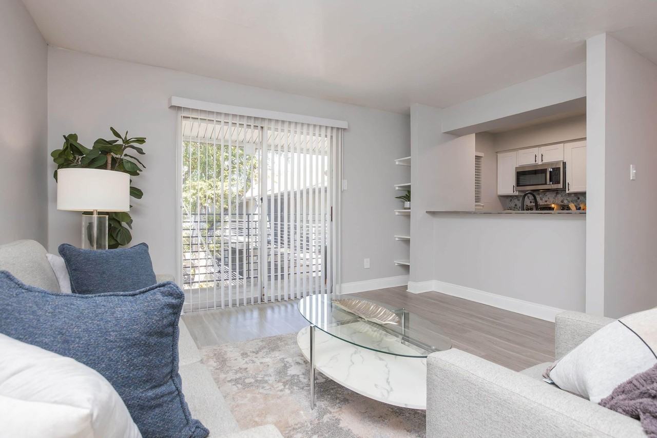 3800 on Portland - Photo 2 of 77