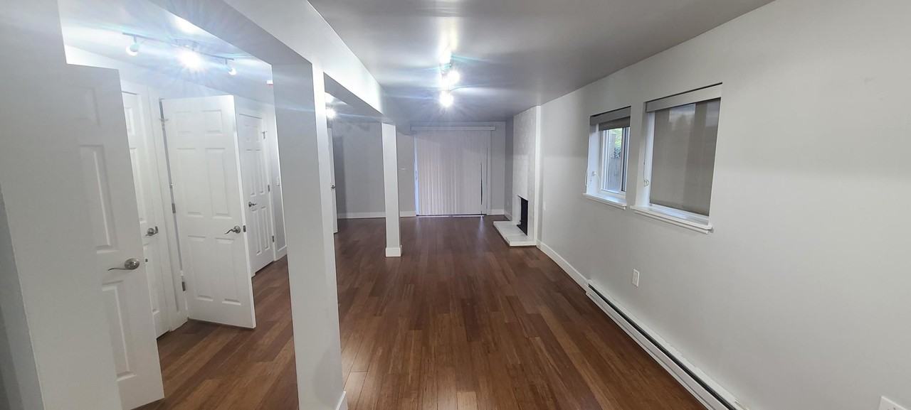 8011 12th Avenue Northeast ##LL - Photo 4 of 12