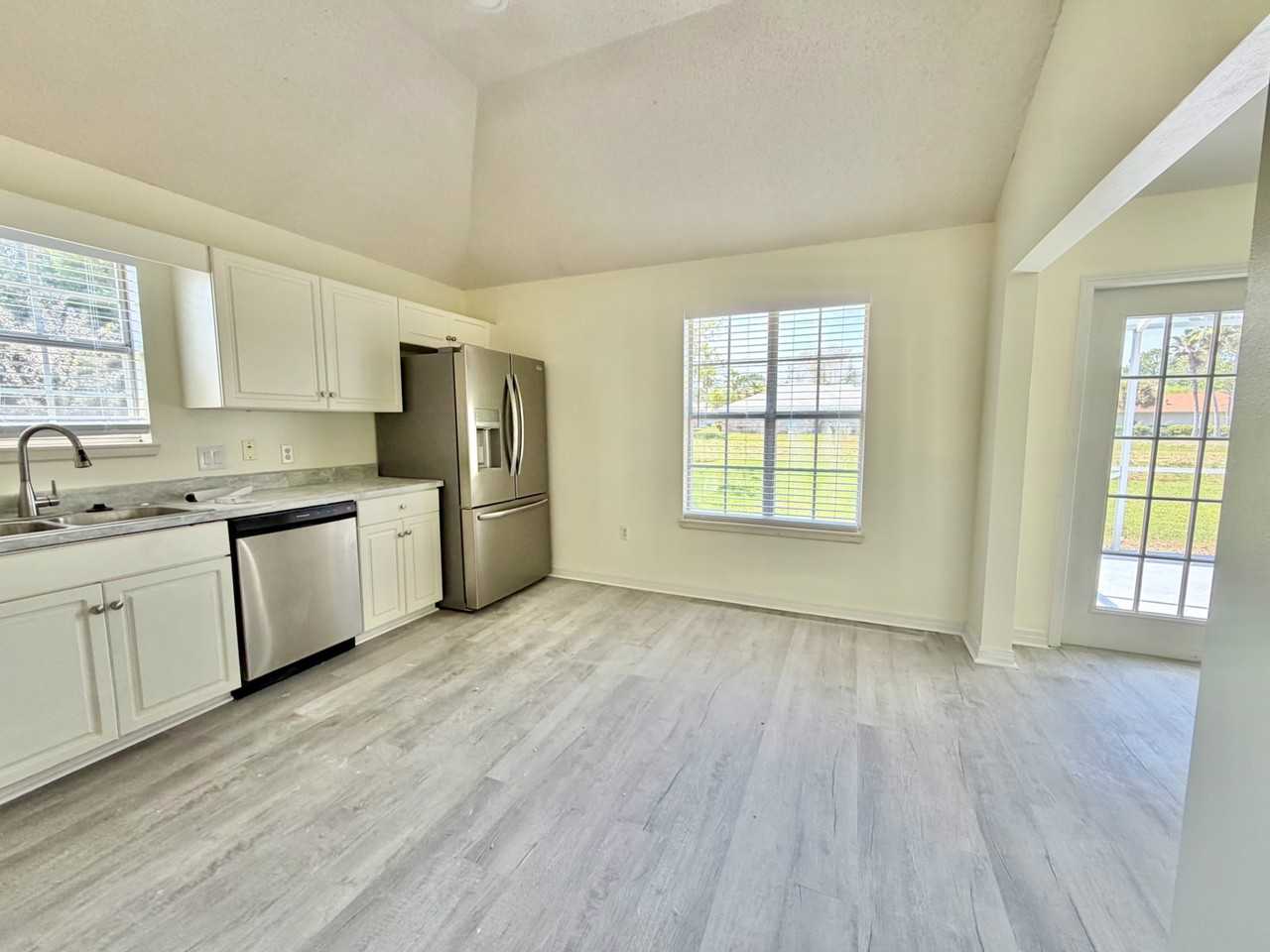 437 S Shore Dr #1 - Photo 4 of 13