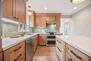 1104 Walton St #1 - Photo 6 of 16