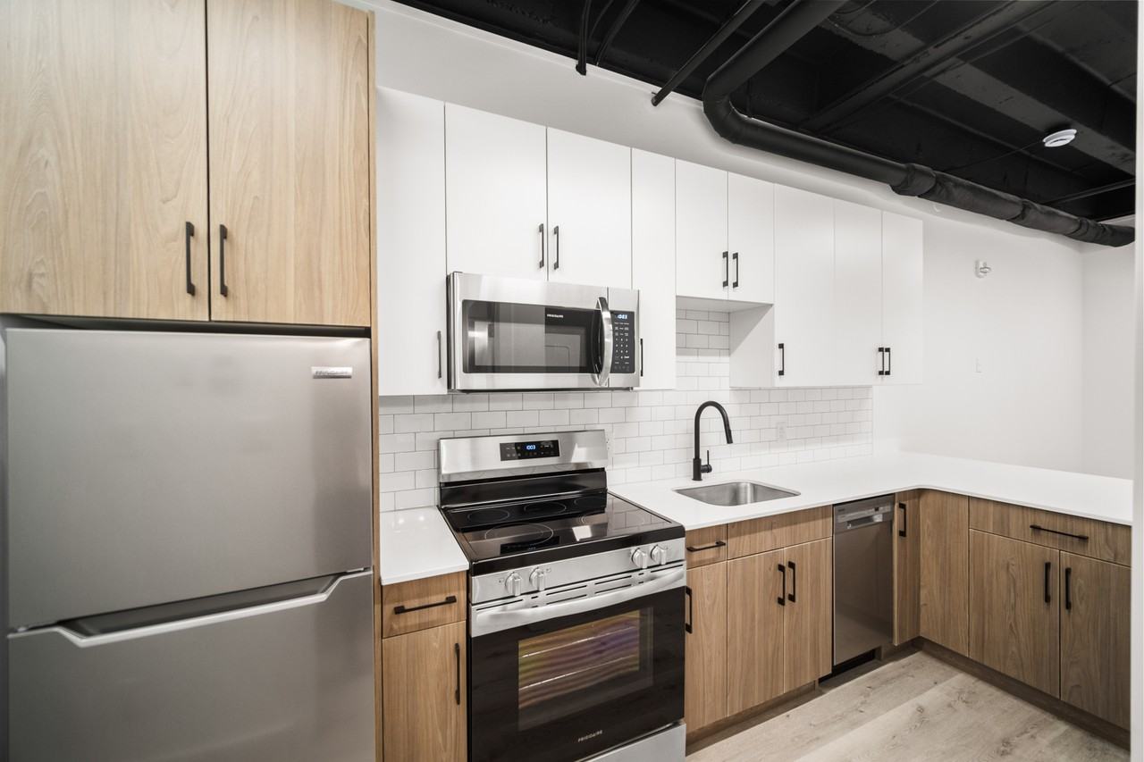 225 Vaughan Street - Photo 6 of 14