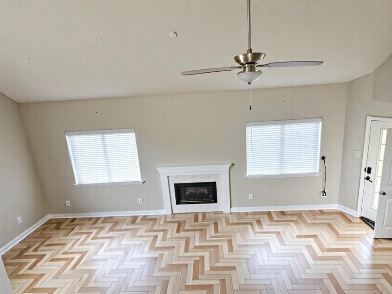 1015 Green Meadow St #1 - Photo 5 of 19