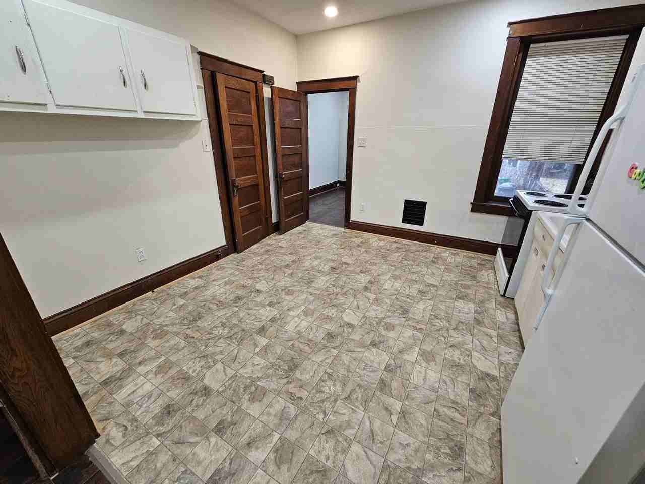 335 N Pine St #1 - Photo 4 of 10