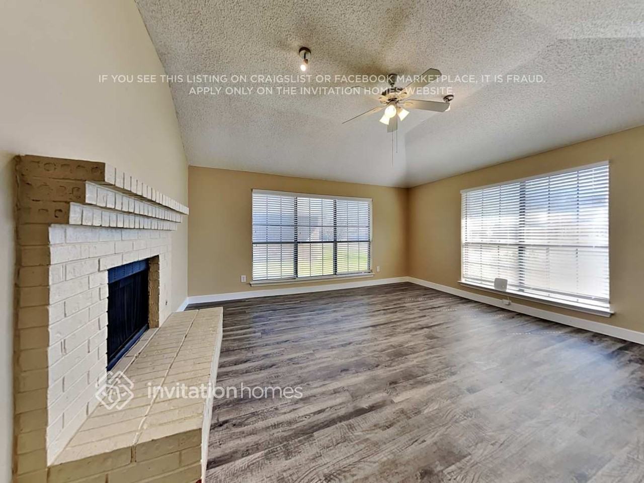 7301 Seascape Dr - Photo 3 of 23