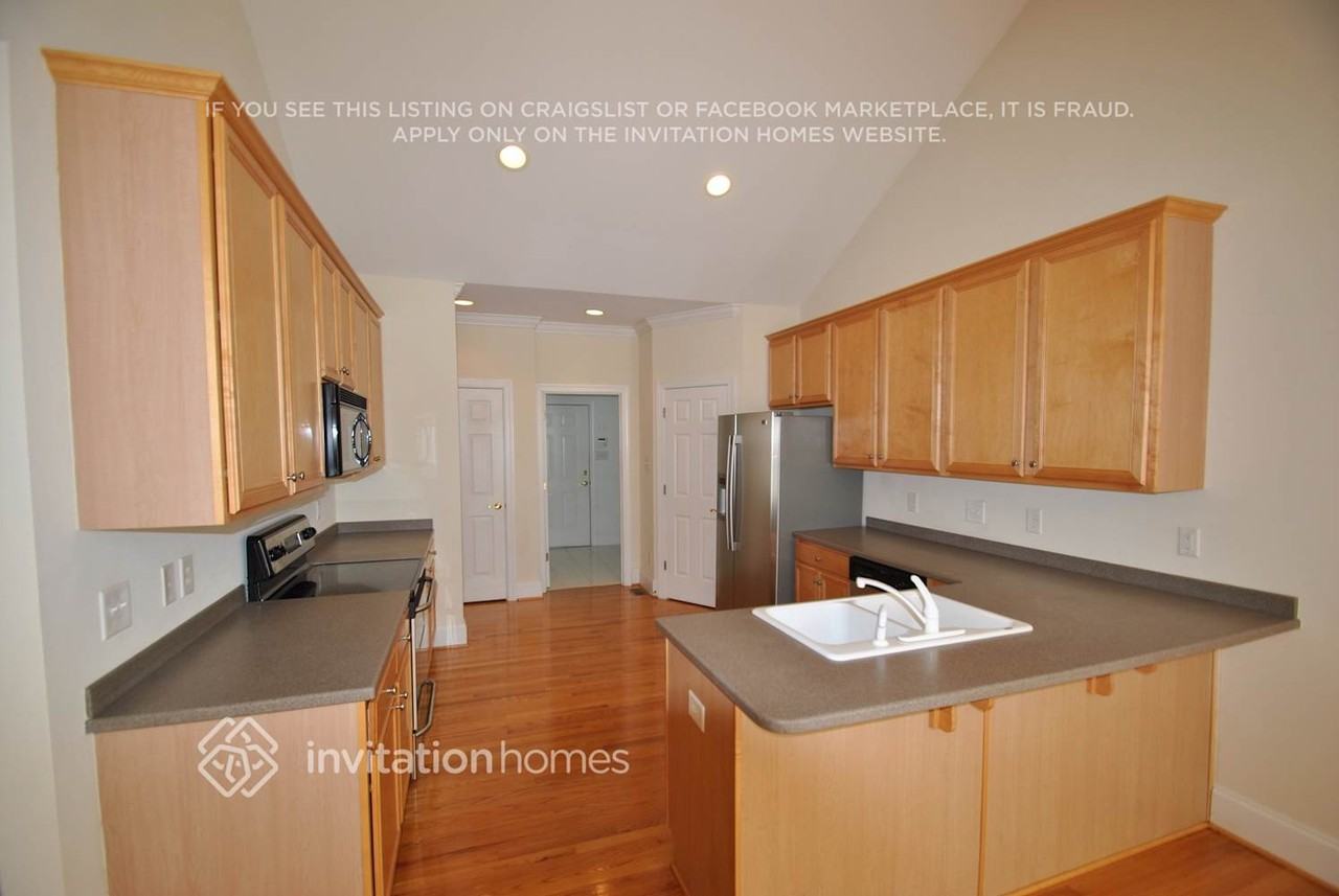 1208 Champions Pointe Dr - Photo 4 of 13