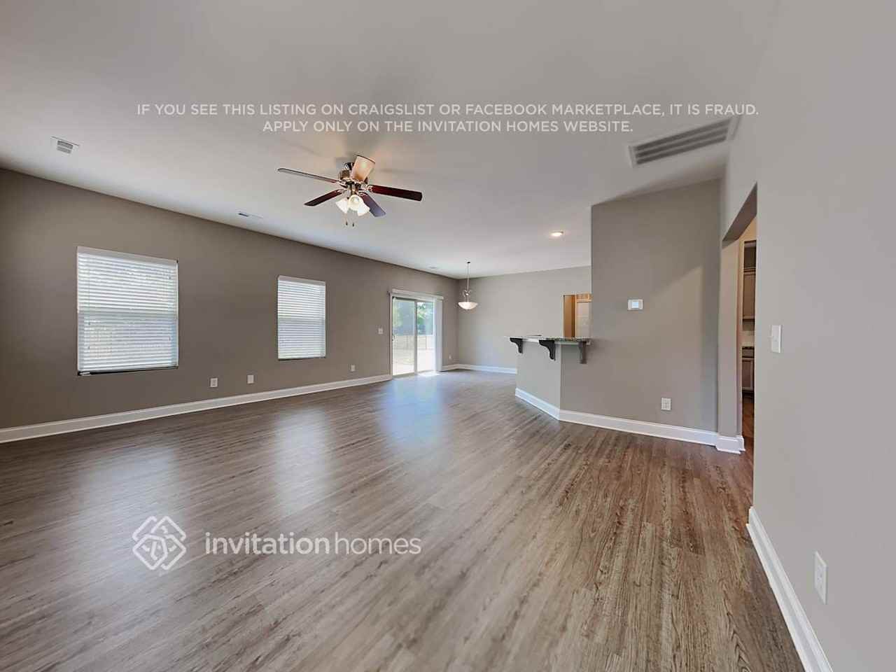 5338 Roberta Crossing Dr - Photo 4 of 20