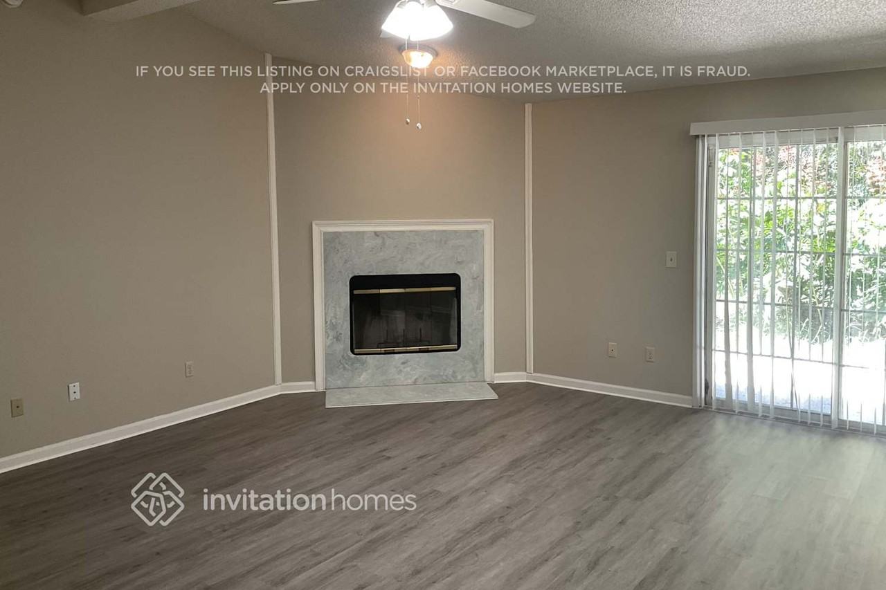 11868 Gran Meadows Way - Photo 3 of 14