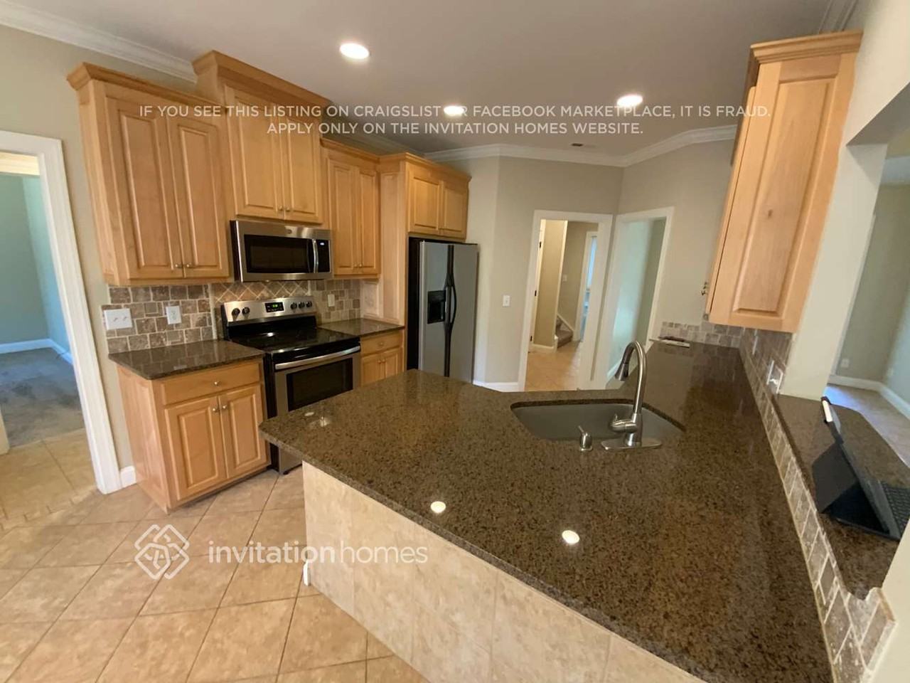 242 Chuckwood Rd - Photo 3 of 20