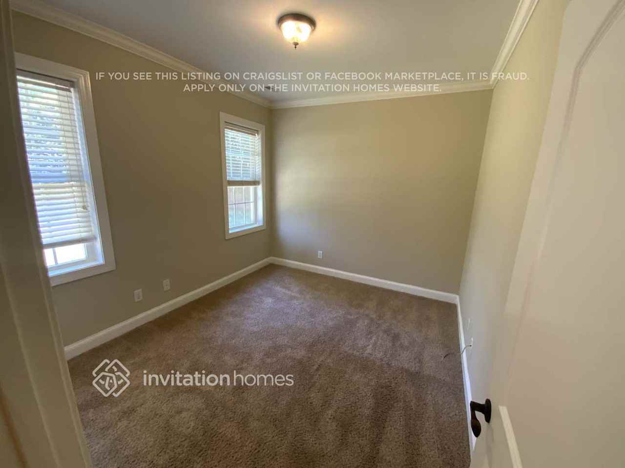 242 Chuckwood Rd - Photo 5 of 20