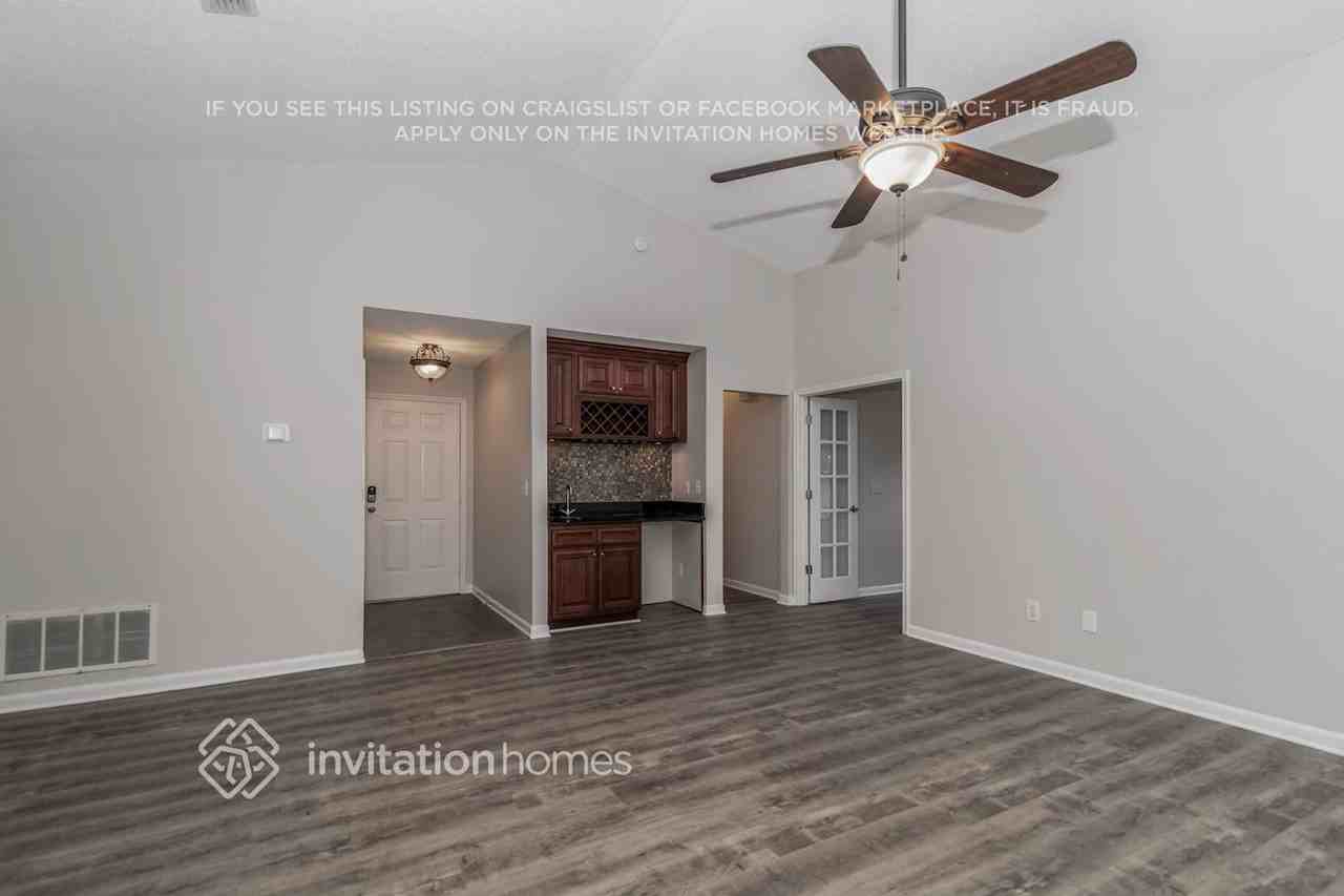 6151 Jonquil Ct - Photo 2 of 16