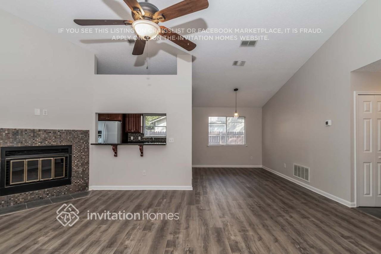 6151 Jonquil Ct - Photo 5 of 16