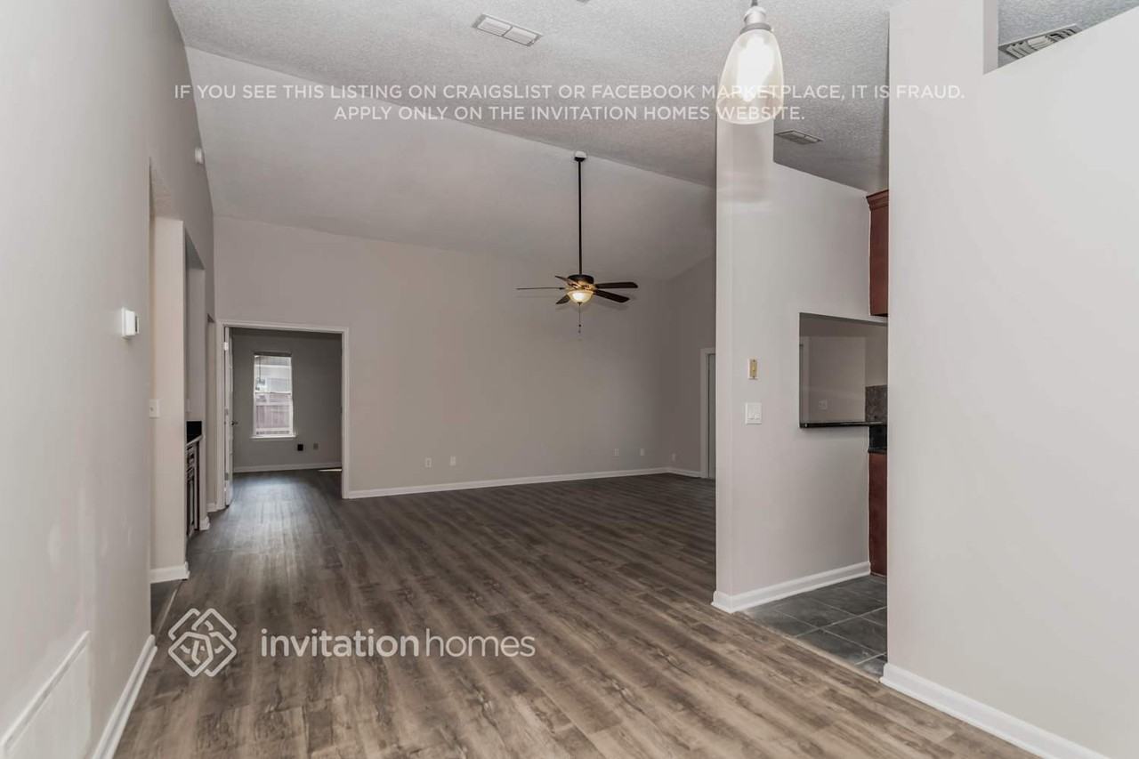 6151 Jonquil Ct - Photo 6 of 16