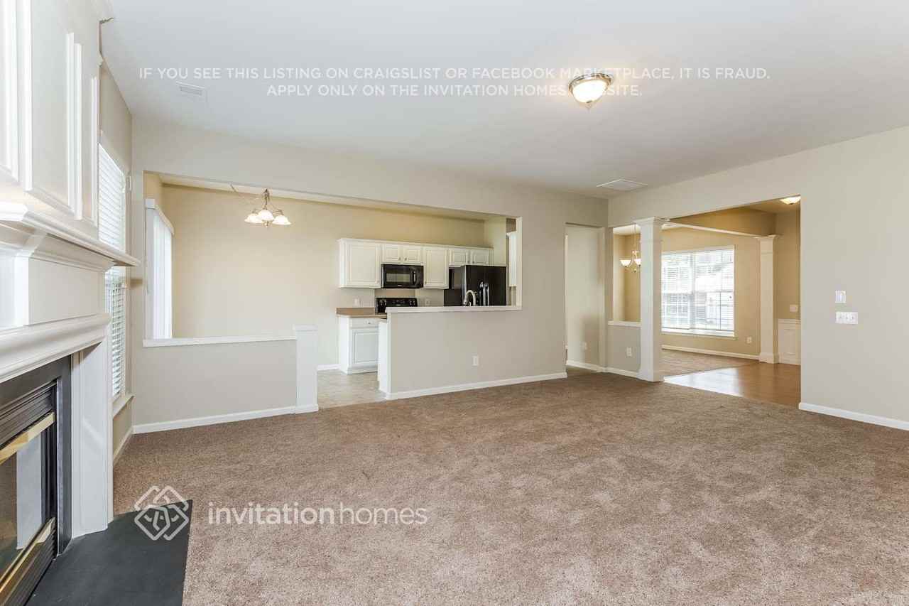 9117 Lanigan St - Photo 5 of 22