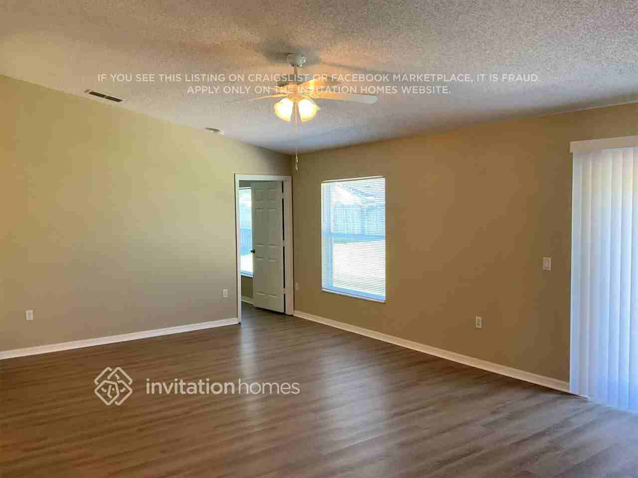 2314 Umbrella Tree Dr - Photo 2 of 7