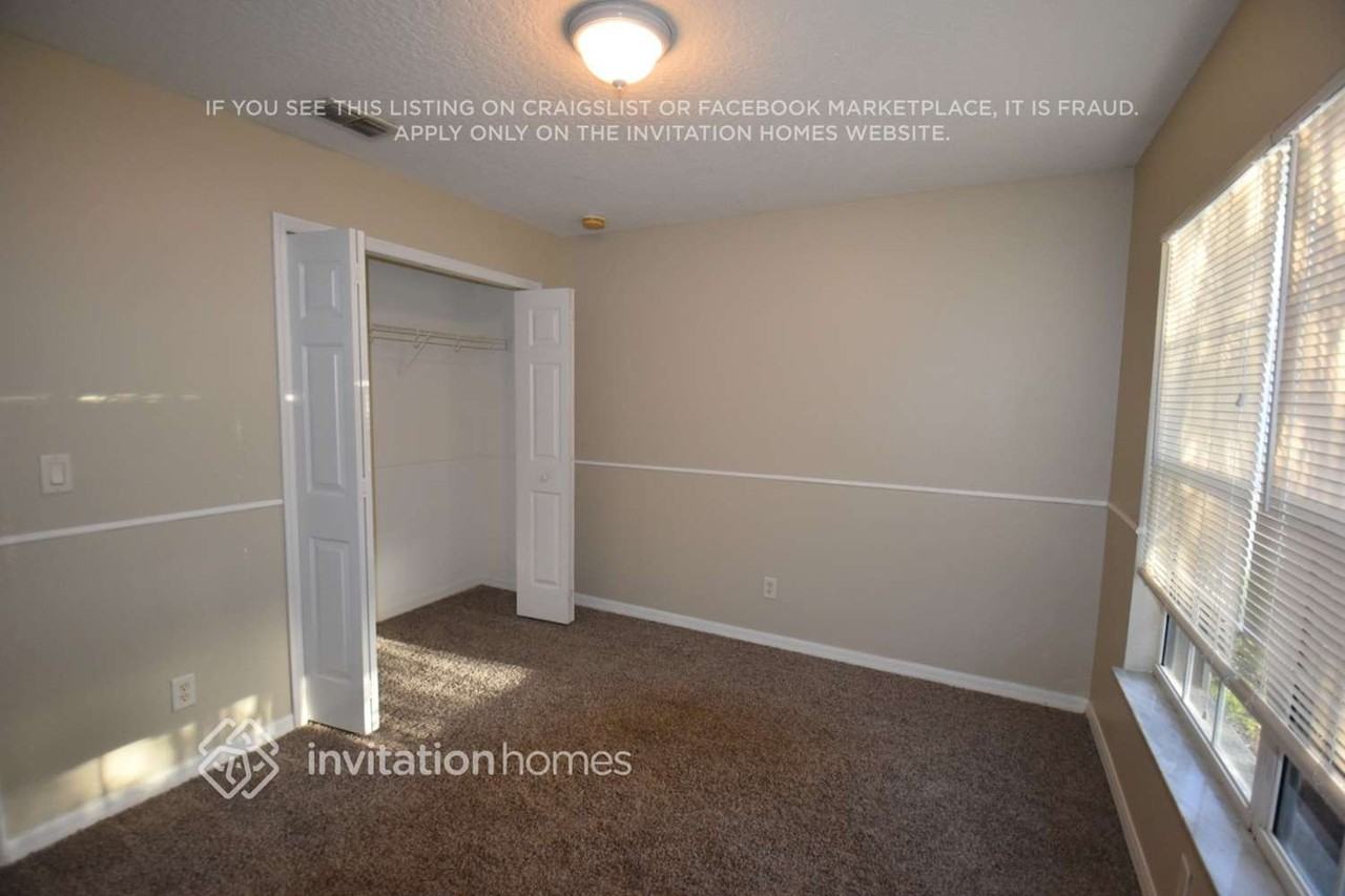 11609 Lake Dr - Photo 5 of 11