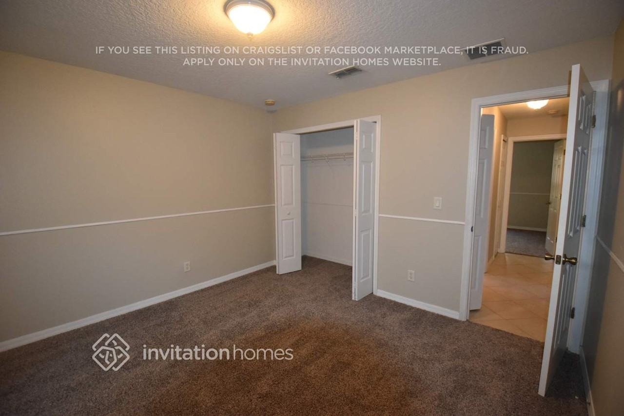 11609 Lake Dr - Photo 6 of 11