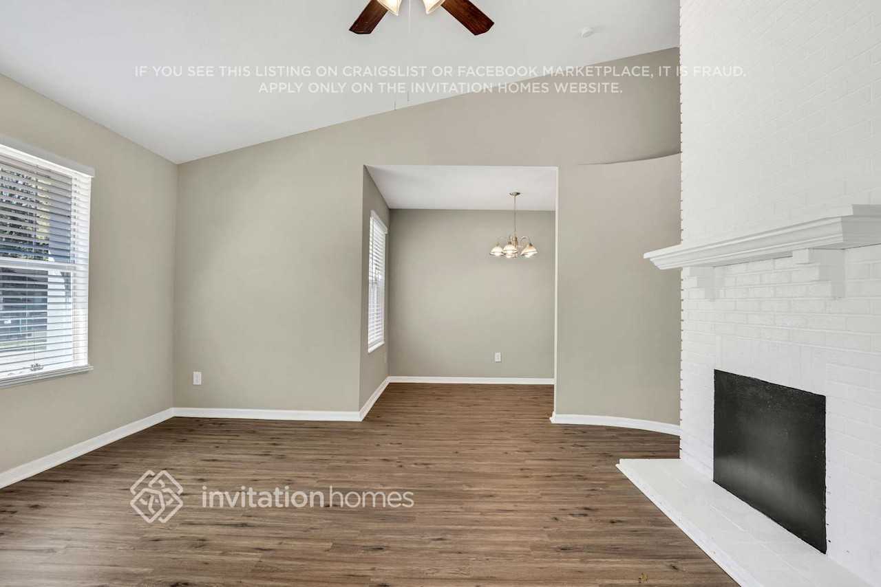 4927 Eden View Ct - Photo 3 of 24